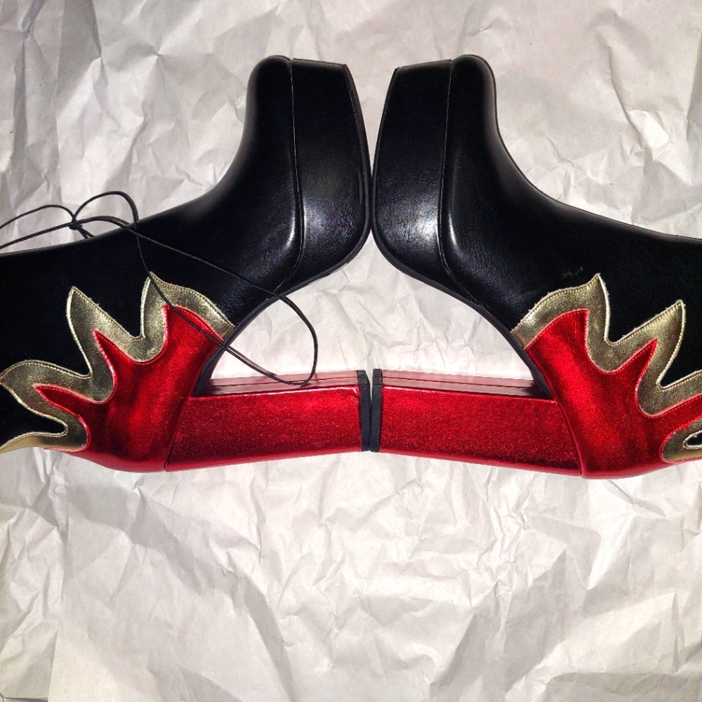 Forever 21 GLAM Red Flame Platform Vegan Ankle Boots 70s